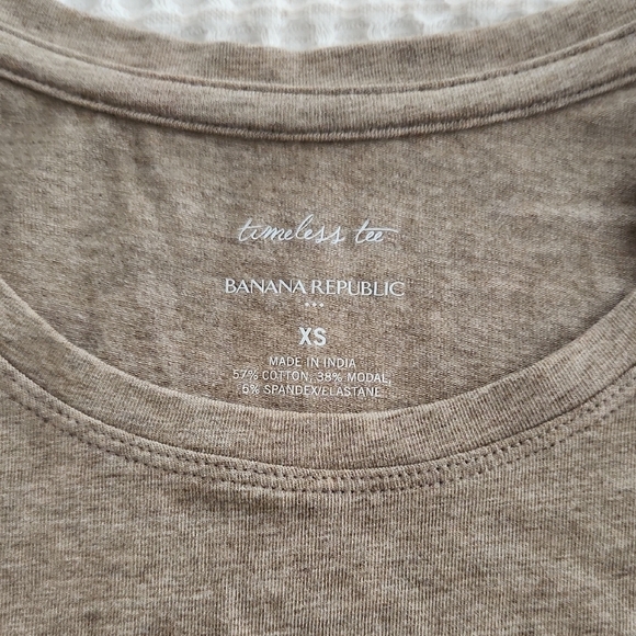 Banana Republic Tan Long Sleeve Tee Classic Crew Neck - Picture 2 of 4